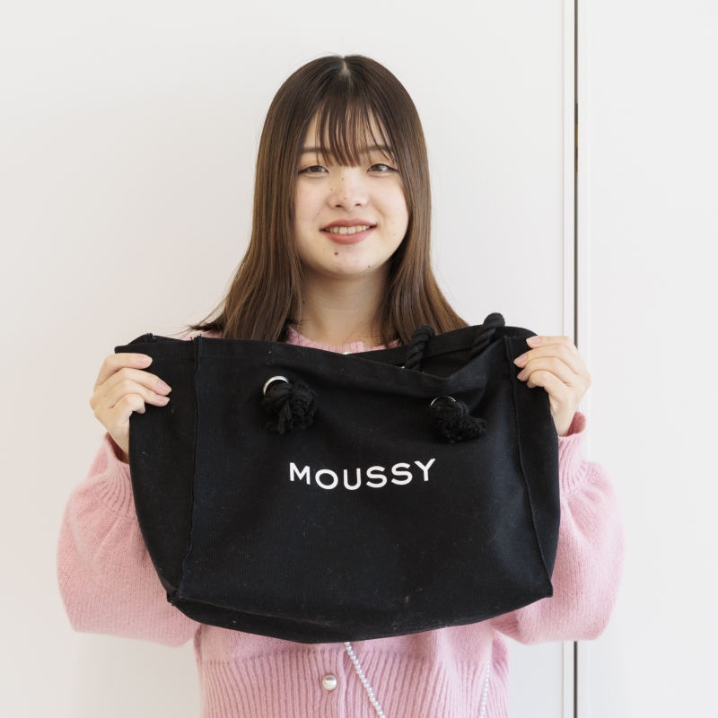 私のカバンの中身 大公開！